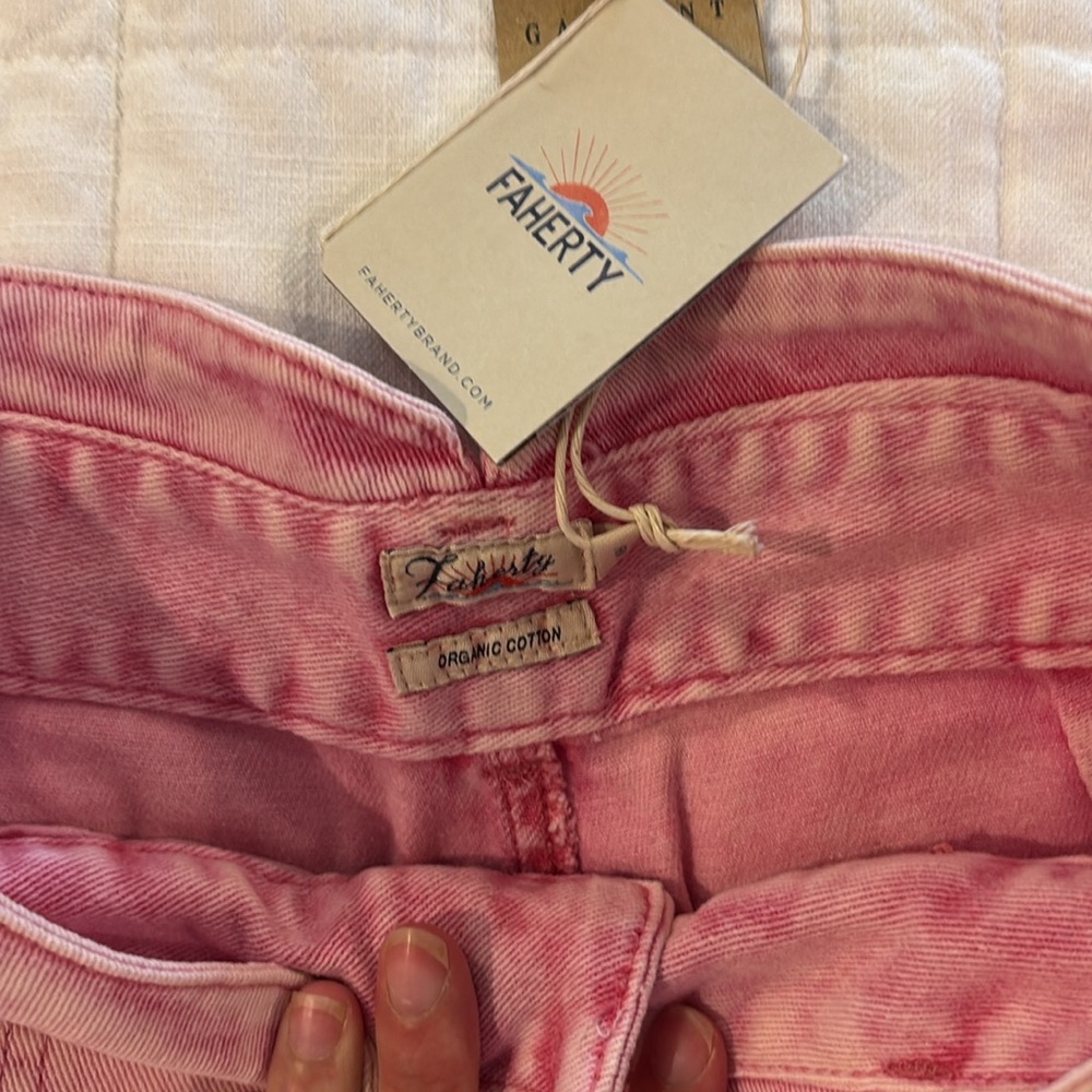 Faherty Pink High Waist Shorts Relaxed Fit - Picture 2 of 3